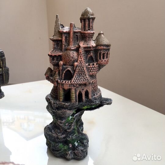 Фильтры, компрессор, коряга, декор для аквариума