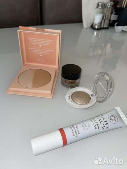 Пигмент inglot 82, пудра Ив Роше