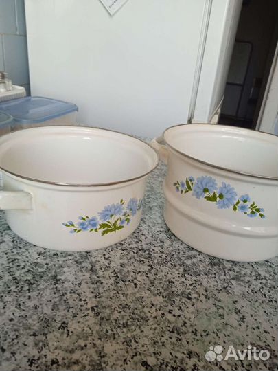 Набор эмалированных кастрюль