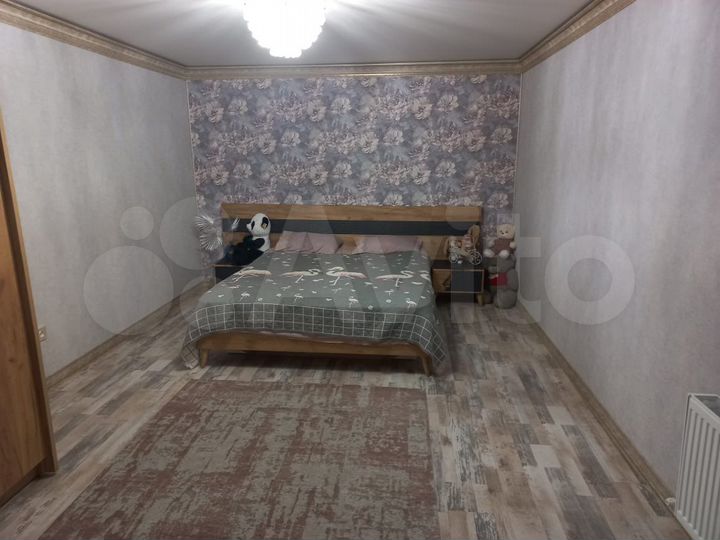 3-к. квартира, 95 м², 2/2 эт.