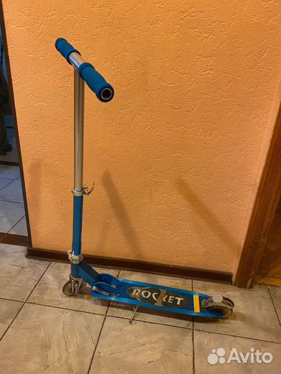 Самокат Rocket