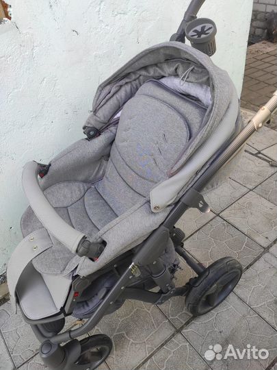 Продается коляска 3 в 1 адамакс барлетто