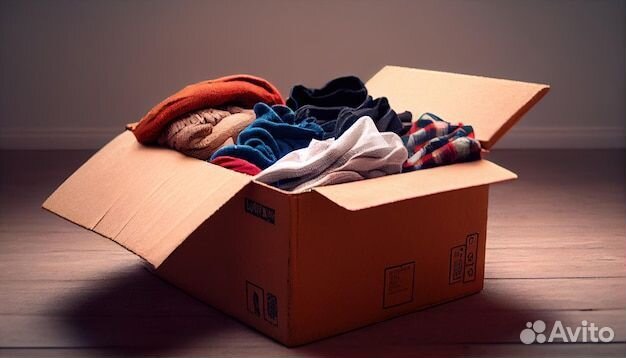 Коробка с одеждой