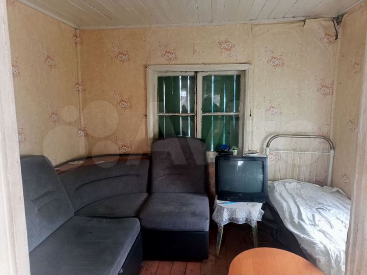 Дом 20 м² на участке 4 сот.