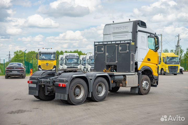 Mercedes-Benz Arocs 3348S, 2016