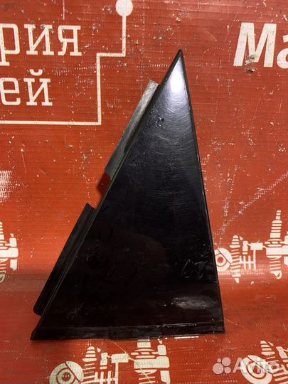 Volkswagen Polo Накладка двери задней правой