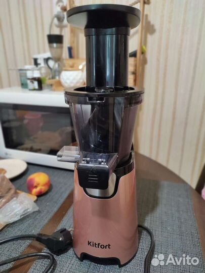 Соковыжималка шнековая