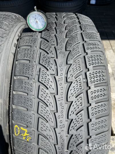 Nokian WR 235/65 R17