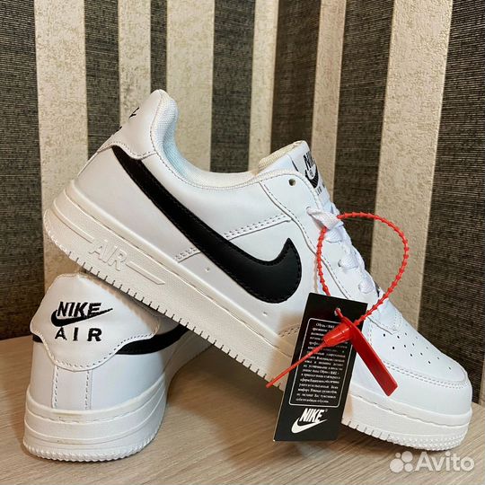 Кроссовки Nike Force 1