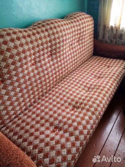 Диваны и кресло бу