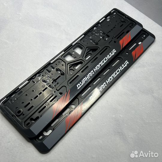 Номерные рамки защелки 