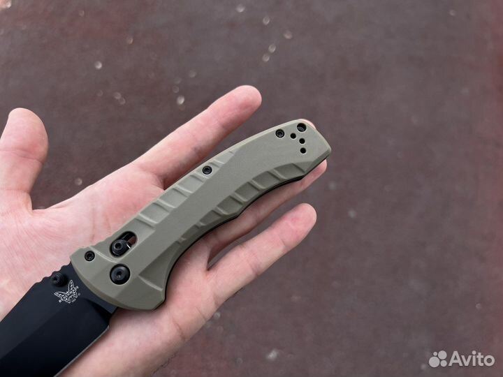 Нож benchmade