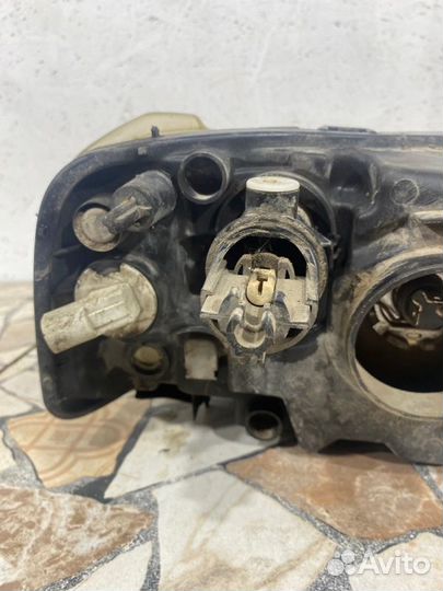 Фара галогеновая передняя левая Renault Logan