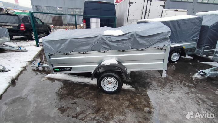 Новый легковой прицеп