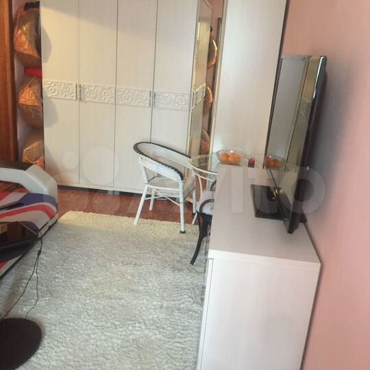 2-к. квартира, 43 м², 3/4 эт.