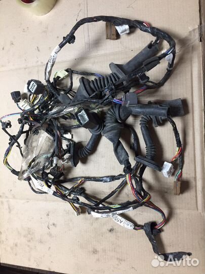 Проводка дверей Mitshubishi Outlander XL