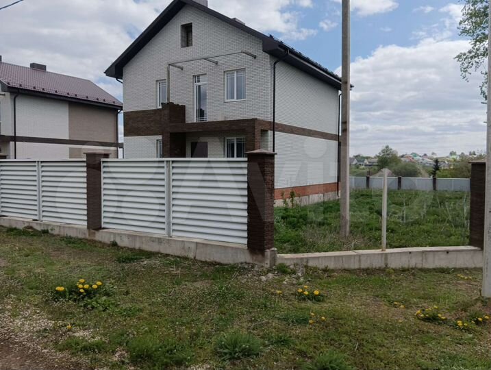 Коттедж 166,5 м² на участке 15 сот.