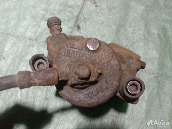 Суппорт передний левый Audi A3 8L 1999