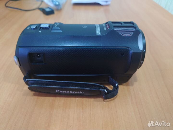 Видеокамера Panasonic hc-v770