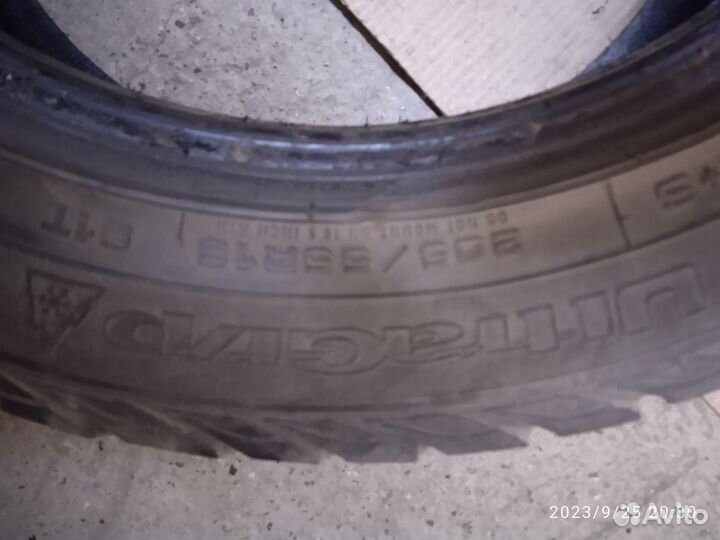 Goodyear UltraGrip 205/55 R16 30B