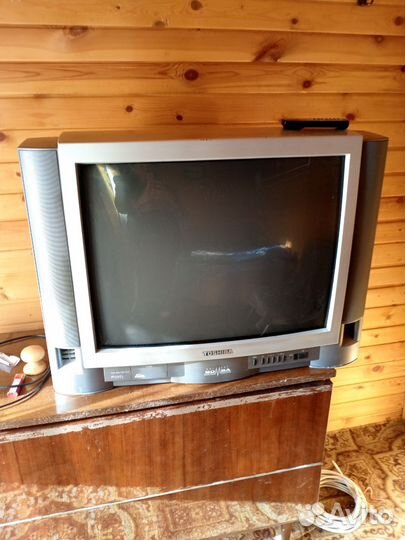 Телевизор бу toshiba