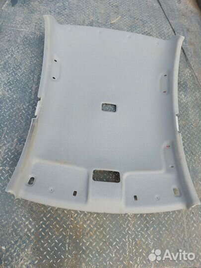 Обшивка потолка Hyundai Solaris