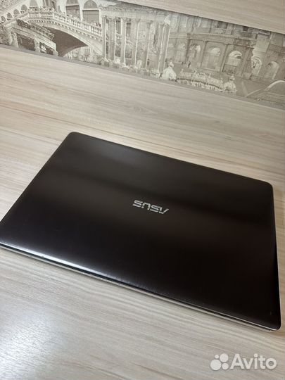 Ноутбук asus