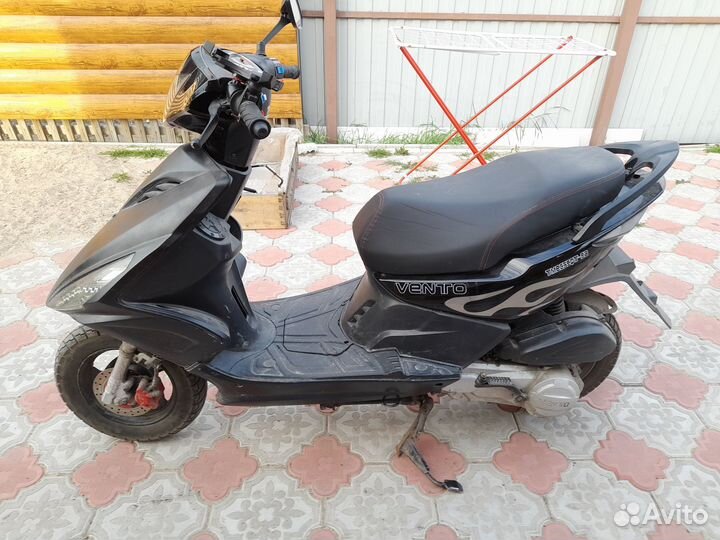 Скутер vento corsa 150 кубов