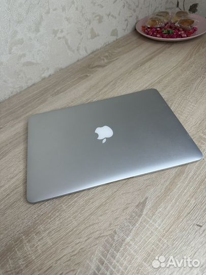 Macbook Air 13 в отличном состояние