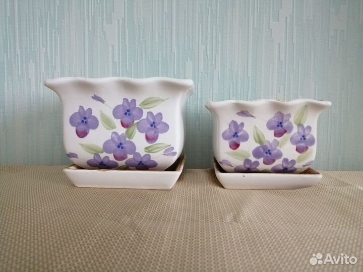 Цветочные горшки с подставками из керамики