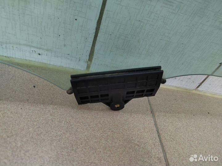 Стекло переднее правое Hyundai Sonata DN8