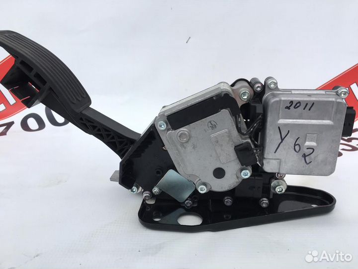 Nissan Patrol Y62 педаль газа