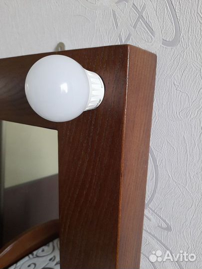 Гримерное зеркало