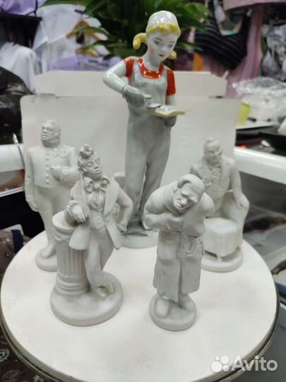 Статуэтки лфз, Штукатурщица лфз