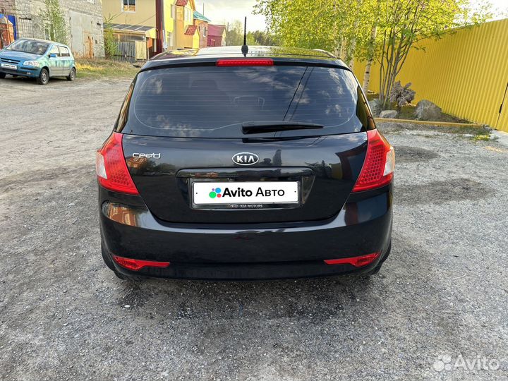 Kia Ceed 1.6 AT, 2010, 220 000 км