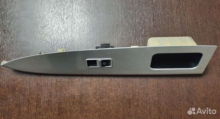 Накладка блока упр. стеклоподъемника Лифан Солано