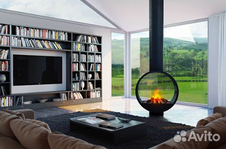 Островной камин с частичным остеклением