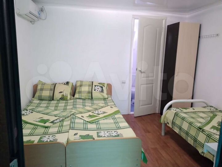 Комната 20 м² в 4-к., 1/1 эт.