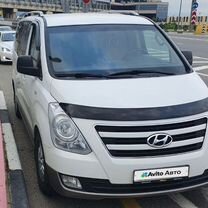 Hyundai H-1 2.5 AT, 2016, 310 000 км, с пробегом, цена 2 100 000 руб.