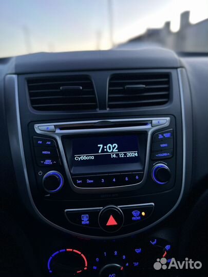 Магнитола Hyundai Solaris 1