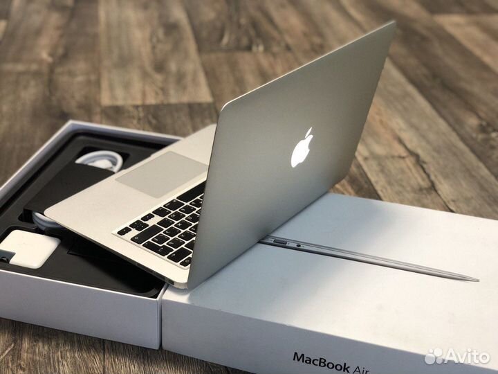 Премиум ноутбук Apple MacBook Air 13 SSD core i5