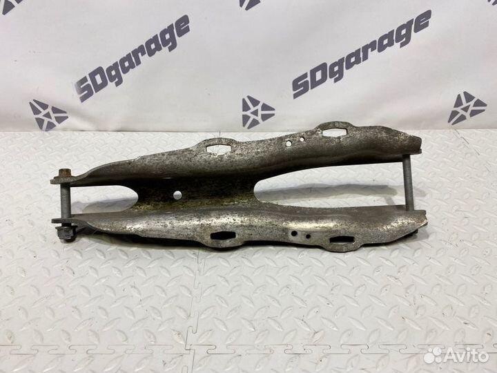 Рычаг подвески нижний задний правый Mercedes