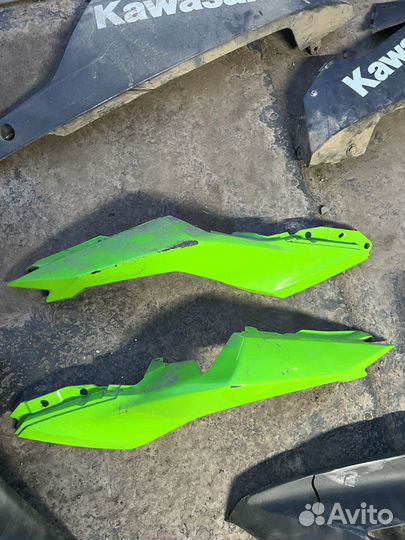 Пластик Kawasaki Ninja 300