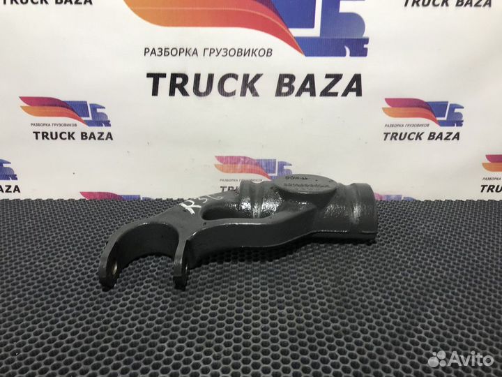 22118968 Кронштейн амортизатора переднего левый