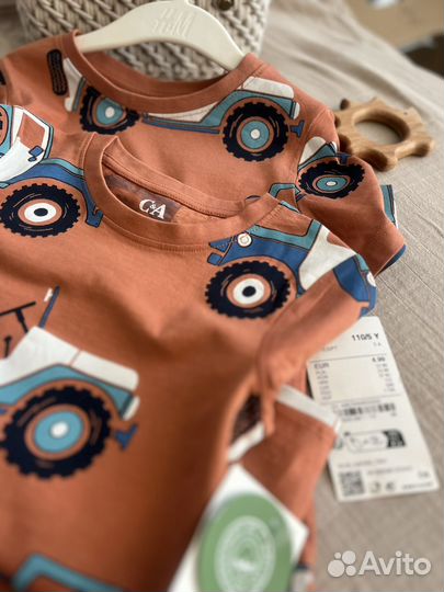 Футболка на мальчика 104 см, 110 см C&A