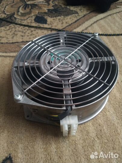 Вентилятор ebmpapst W2S130-AA03-71