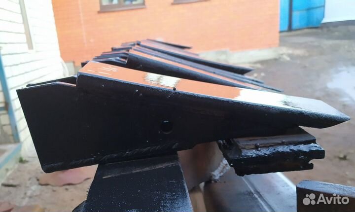 Долото на глубокорыхлитель