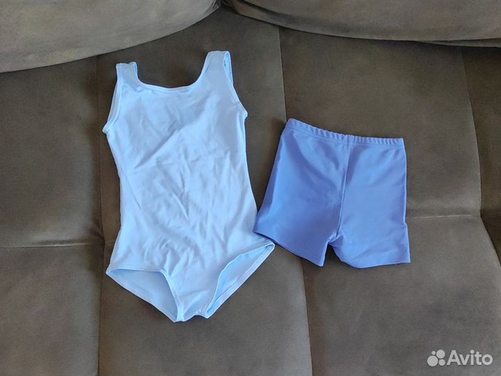Купальник и шорты для гимнастики или танцы р. 128