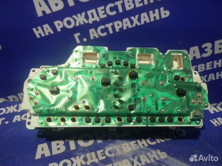 Панель приборов Mitsubishi Galant 8 седан 4G93