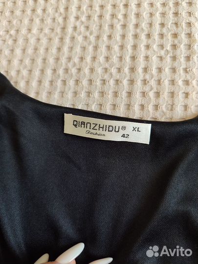 Платье чёрное с узором